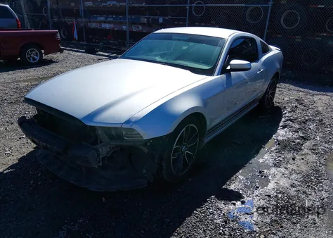 2013 Ford Mustang V6 Premium from USA, damaged, VIN 1ZVBP8AM0D5224931